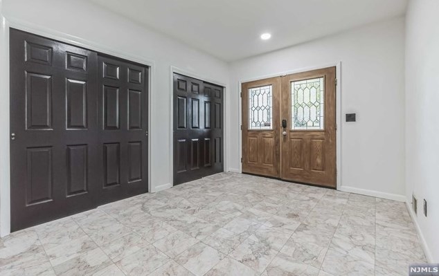 127 Wedgewood Dr #53, West Paterson, NJ 07424