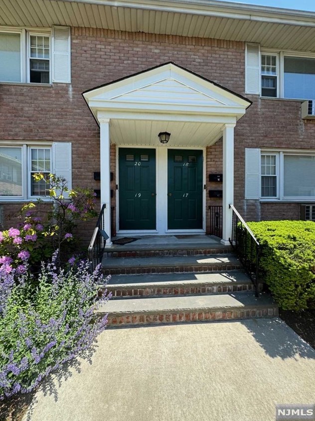 60 Columbia Ave, Dumont NJ  07628-3436 exterior