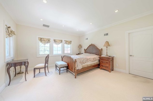 14 Homestead Rd, Tenafly NJ 07670 exterior