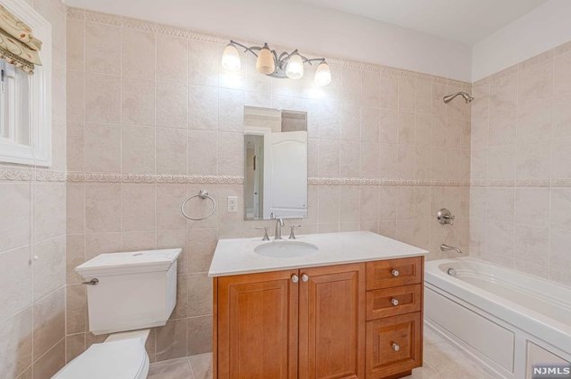 14 Homestead Rd, Tenafly NJ 07670 exterior