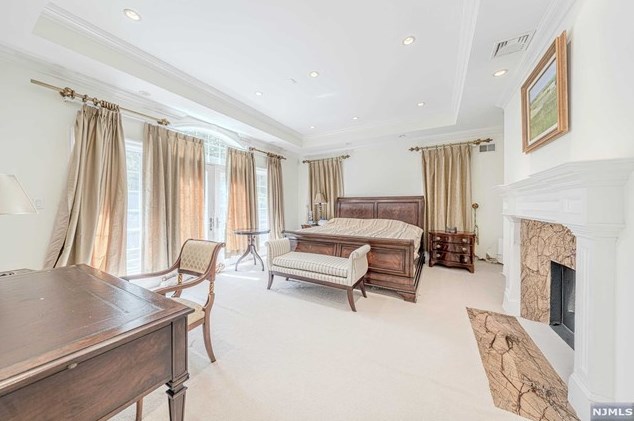 14 Homestead Rd, Tenafly NJ 07670 exterior