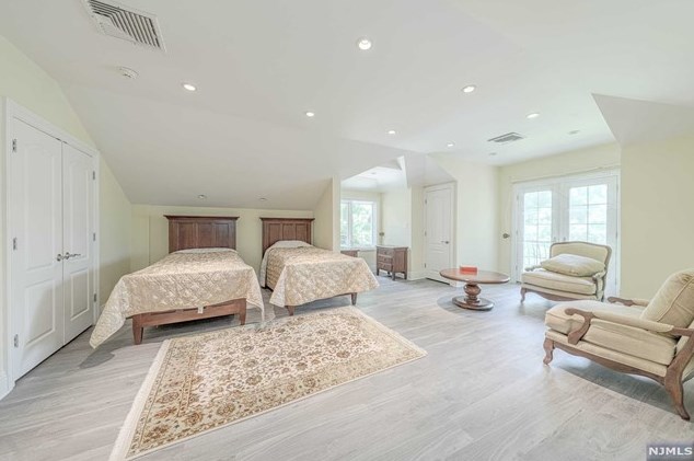 14 Homestead Rd, Tenafly NJ 07670 exterior