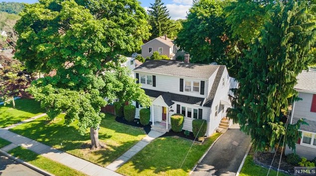 34 Stanley St, Clifton NJ 07013-1309 exterior