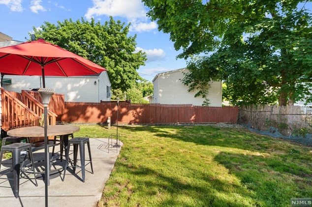 34 Stanley St, Clifton NJ 07013-1309 exterior