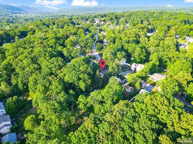 57 Calumet Ave, Oakland NJ  07436-2914 exterior