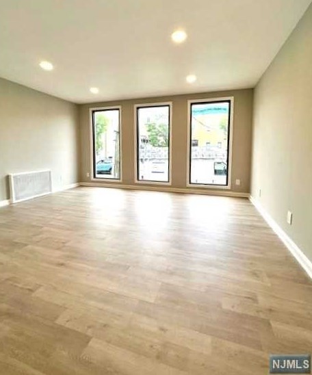 302 Anderson Ave #1, Fairview, NJ 07022