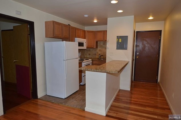 177 Central Ave #d, Hackensack, NJ 07601