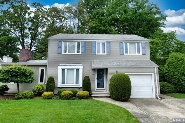 555 Fifth Avenue, River Edge, NJ 07661