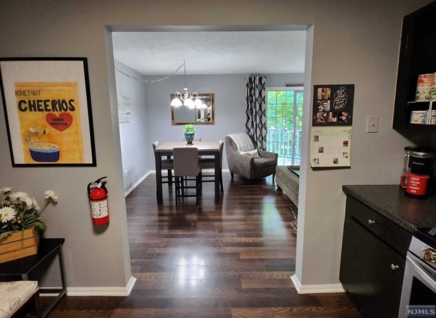 545 Holly Ct, Mahwah NJ 07430-3434 exterior