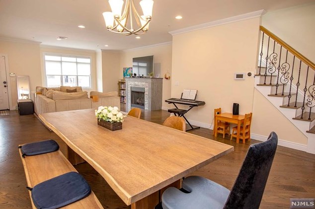 2468 6 St, West Fort Lee NJ 07024-7837 exterior