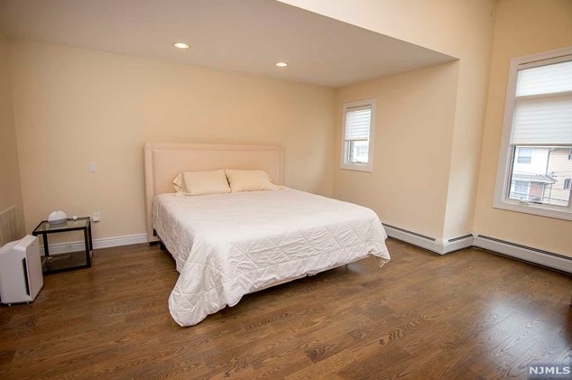 2468 6 St, West Fort Lee NJ 07024-7837 exterior