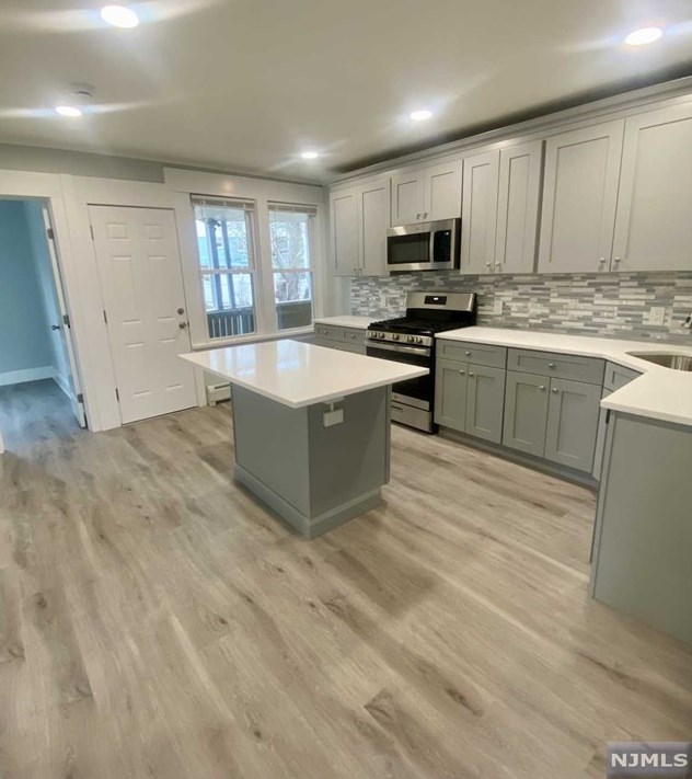 22-24 N 8th St #1, Paterson, NJ 07506
