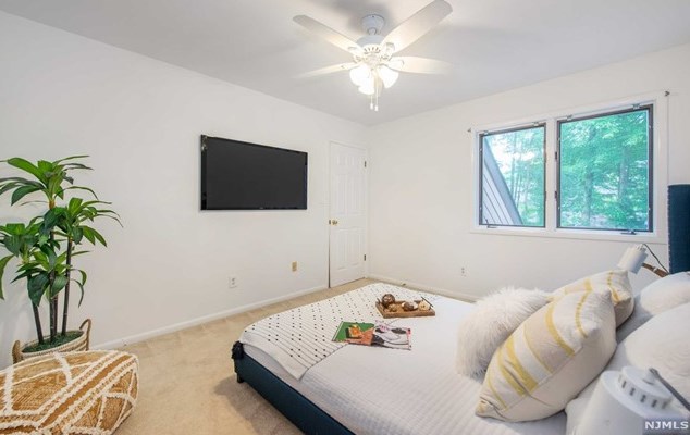 34 Windmill Dr, Morristown NJ  07960-5973 exterior
