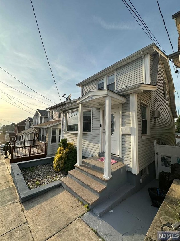 1508 80th St, North Bergen, NJ 07047