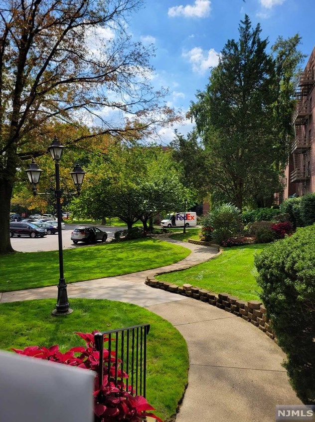 2335 Hudson Ter, West Fort Lee, NJ 07024-7903
