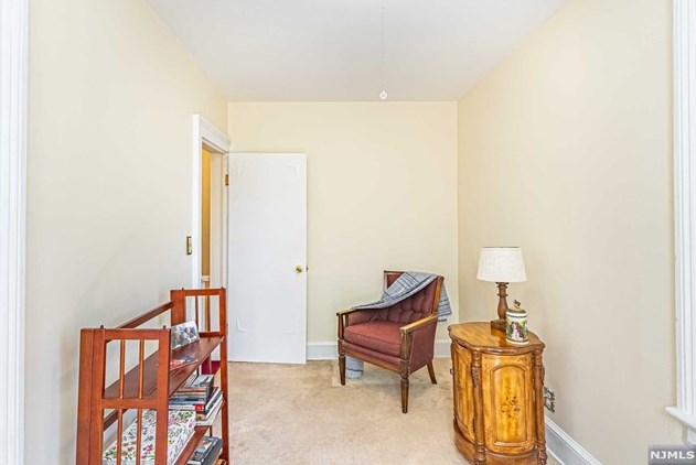 87 Passaic Ave, Rutherford NJ 07070-2059 exterior