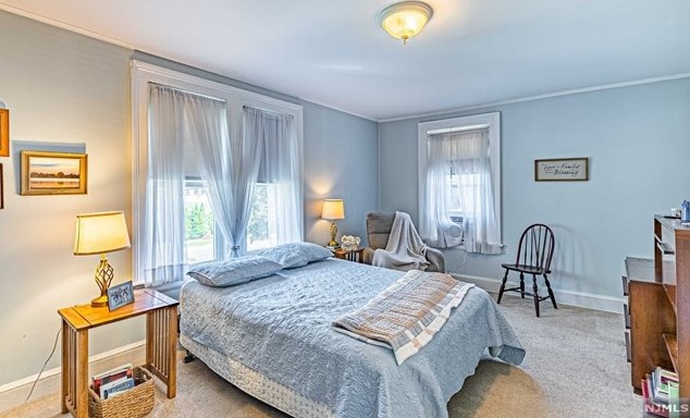 87 Passaic Ave, Rutherford NJ 07070-2059 exterior