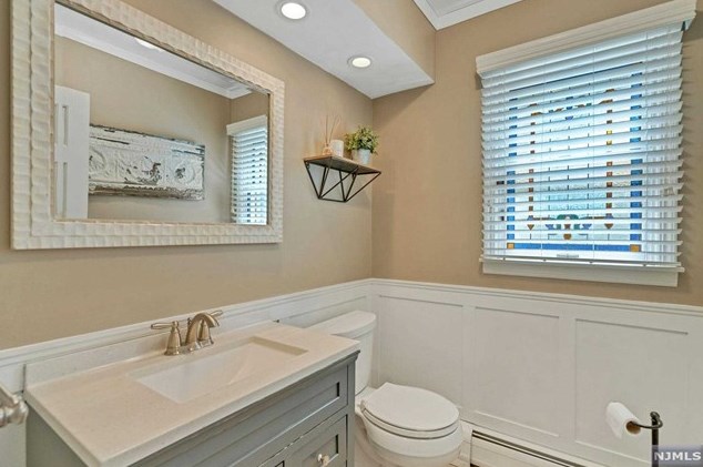 10 Babcock Rd, Mahwah NJ exterior