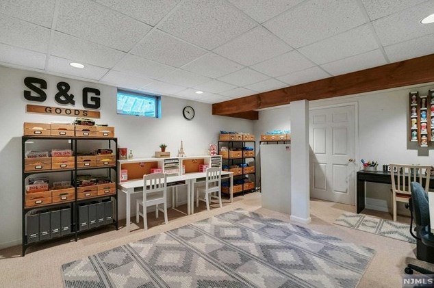 10 Babcock Rd, Mahwah NJ exterior