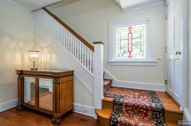 19 Abbington Ter, Ridgewood NJ 07452-2222 exterior