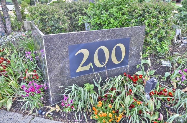 200 Winston Dr #409, Cliffside Park, NJ 07010