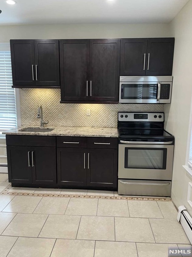 14 River St, Lodi, NJ 07644
