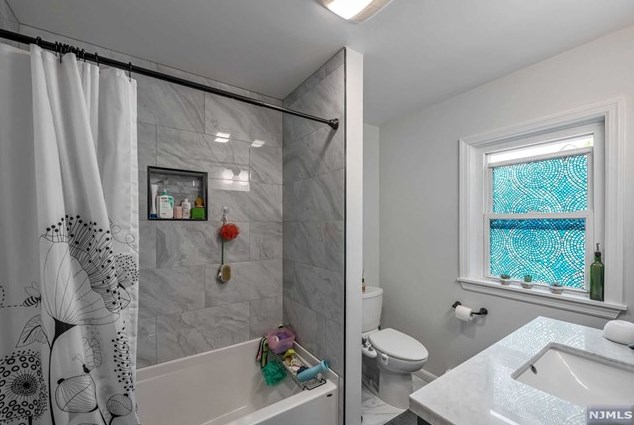 140 Jackson Ave, Rutherford NJ 07070-1403 exterior