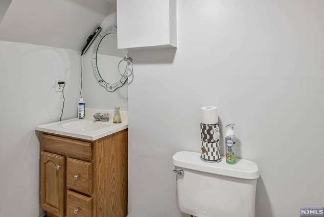 140 Jackson Ave, Rutherford NJ 07070-1403 exterior