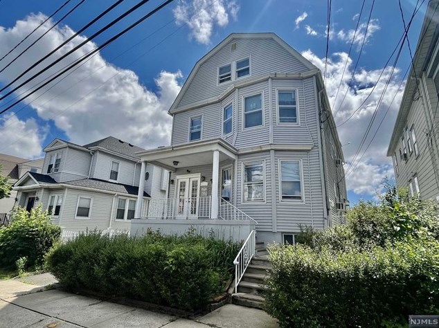266 Chestnut St #2, Kearny, NJ 07032