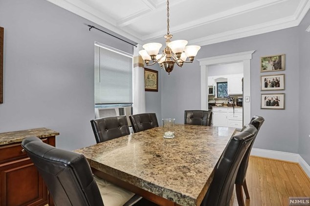 34 Armour Pl, Bergenfield NJ 07621-1204 exterior