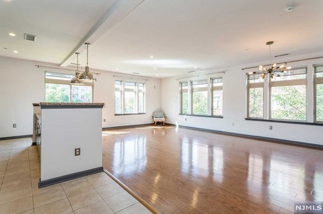 2224 Riverview Ave, Englewood, NJ 07631