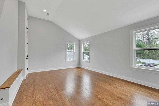 100 Colony Ave, Park Ridge NJ 07656-1104 exterior