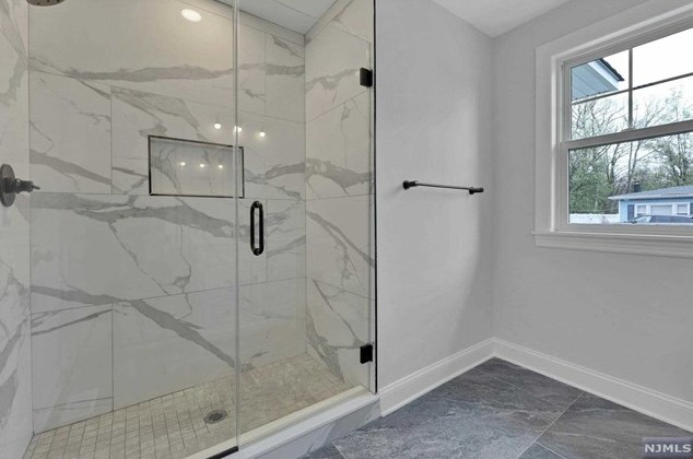 100 Colony Ave, Park Ridge NJ 07656-1104 exterior