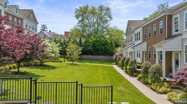 12 Macculloch Ave, Morristown, NJ 07960