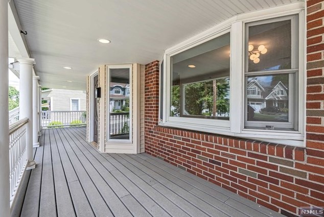 451 Farview St, Ridgewood, NJ 07450