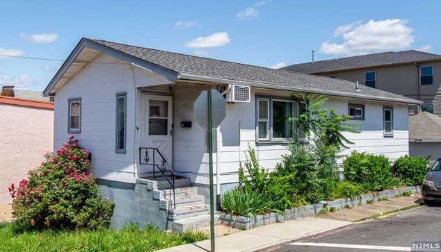 1400 76th St, North Bergen, NJ 07047-4007