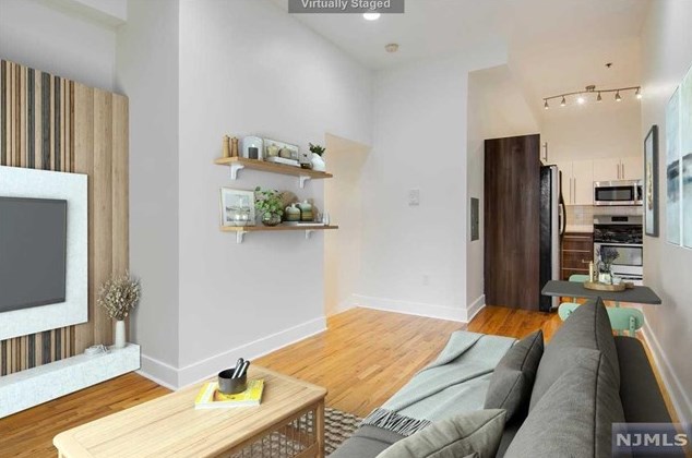 473 Newark Ave #204, Jersey City, NJ 07306