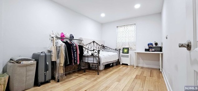 2205 Central Rd, West Fort Lee NJ  07024-7550 exterior