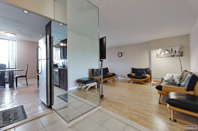 300 Winston Dr #501, Cliffside Park, NJ 07010