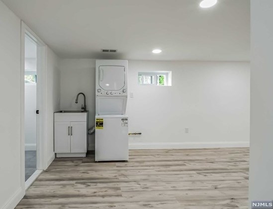 48 Garwood, Outwater NJ 07026-3524 exterior