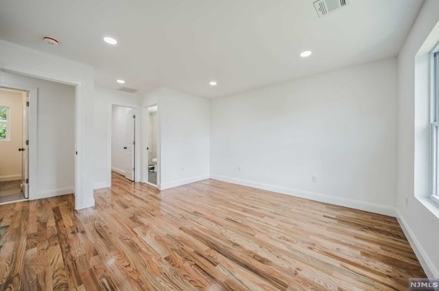 48 Garwood, Outwater NJ 07026-3524 exterior