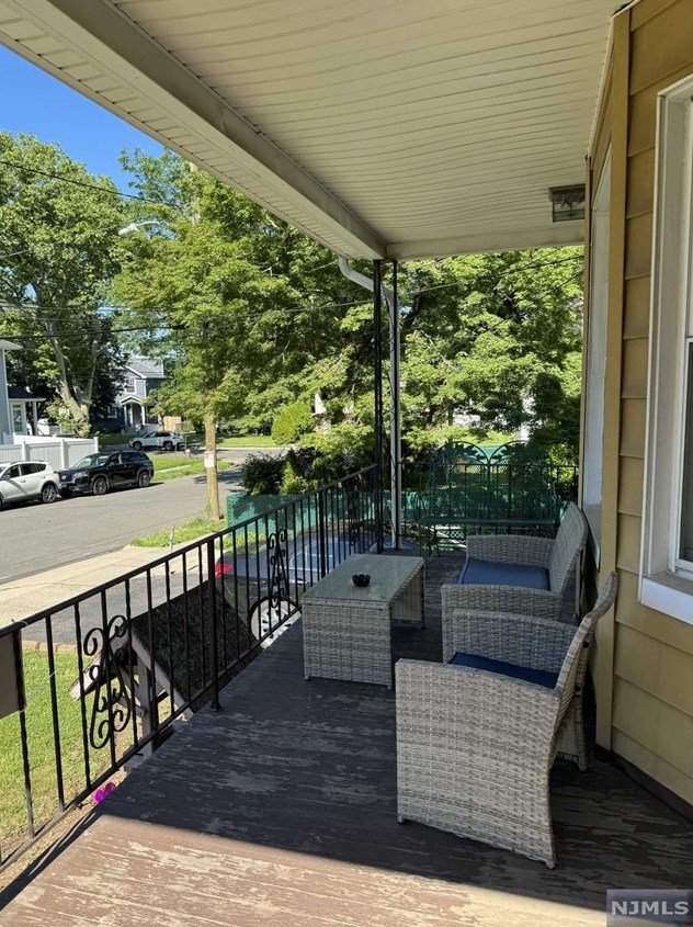 153 Homestead Pl, Bogota, NJ 07603-1004