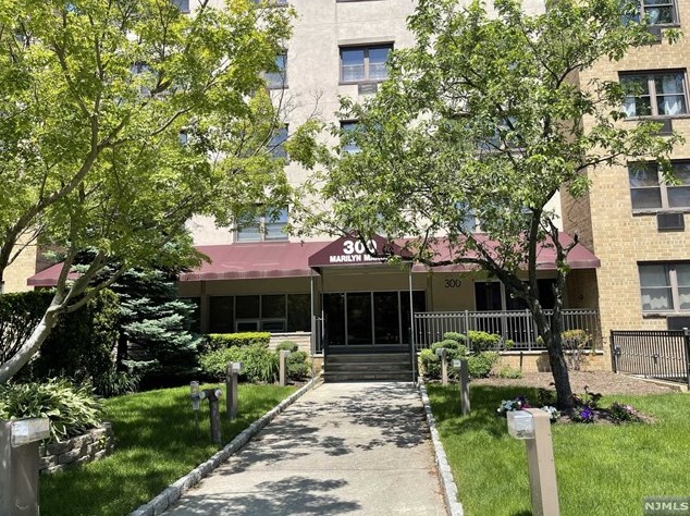 300 Lookout Ave #b6, Hackensack, NJ 07601