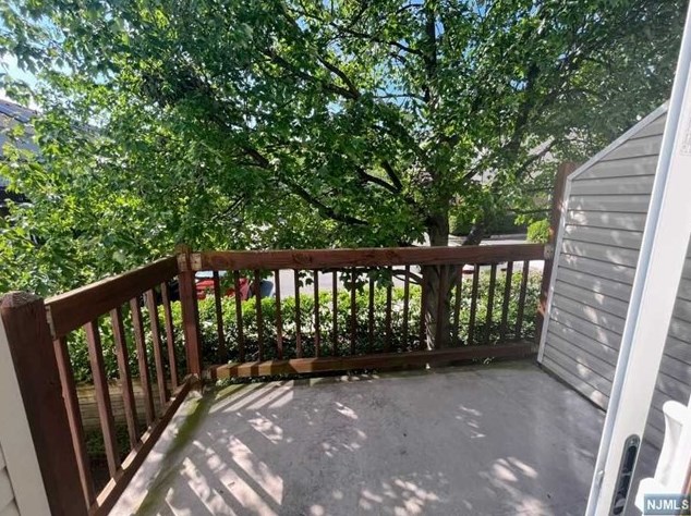 344 Village Ct, West Fort Lee, NJ 07024-2114