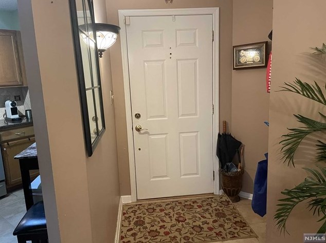 1152 Garrison Ct, Mahwah, NJ 07430