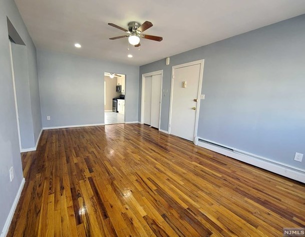 26 Clinton St, Belleville NJ  07109-2414 exterior