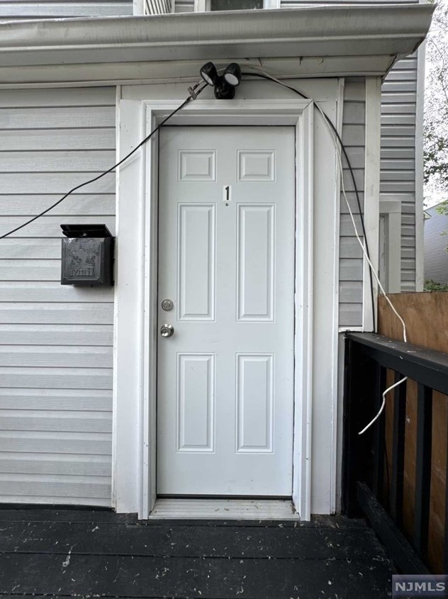 36 Bridge St, Paterson NJ  07522-1865 exterior