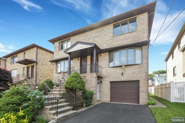 765 West End Ave, Cliffside Park, NJ 07010