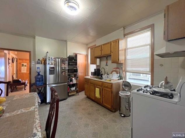 412 William St, East Newark, NJ 07029