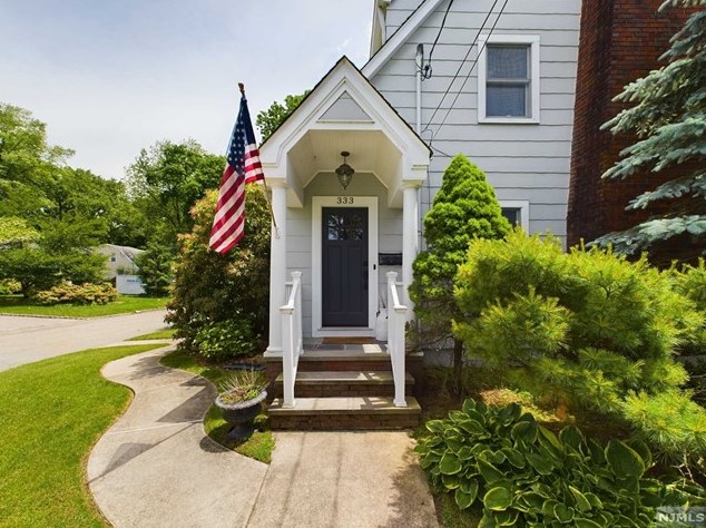 333 Libby Ave, Ridgewood, NJ 07450
